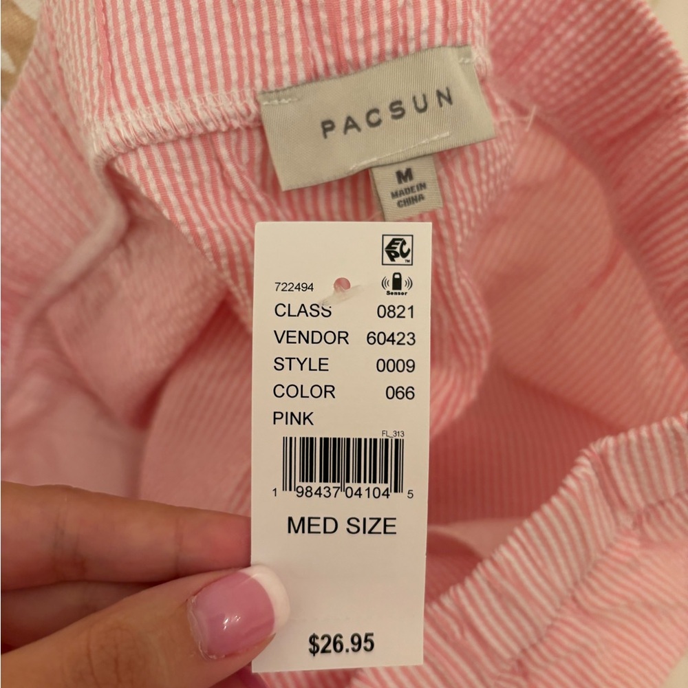 Pacsun seersucker pull on shorts - Picture 3 of 3